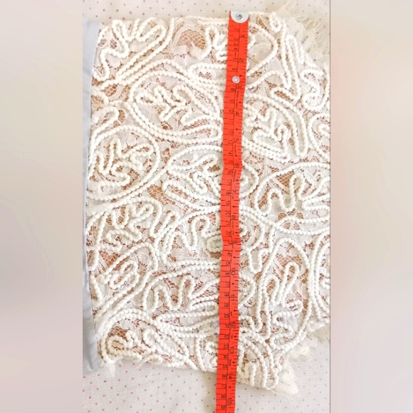 Beautiful dress - Picture 5 of 5